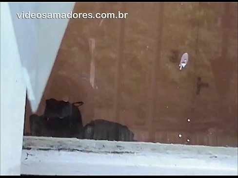 ❤️ Pohoten moški opazuje svoje dekle z drugim fantom in snema videoposnetek seksa, ne da bi pri tem motil par ️ Sex video pri nas
