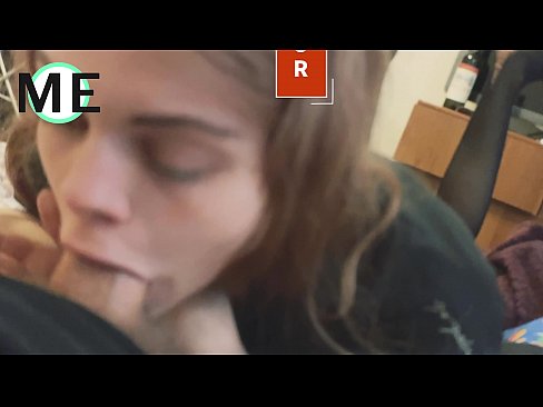 ❤️ Grlo kurac, raztrgane hlačne nogavice in raztrgane pete lepo spoznati ️ Sex video pri nas